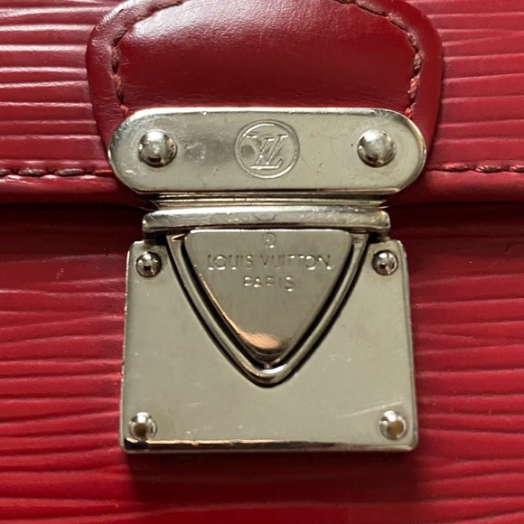 Louis Vuitton Red Wallet Trifold Epi Leather - Picture 2 of 11